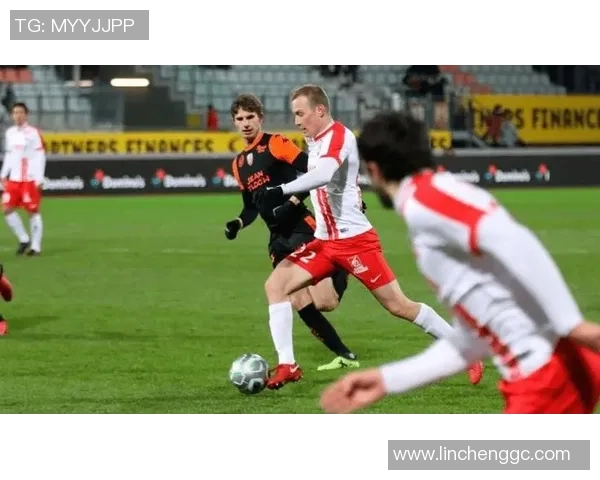 那不勒斯主场迎战亨克欧冠小组赛精彩对决即将上演